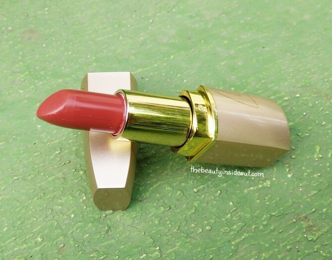 Lotus Herbals Pure Color Lipstick Red Rose