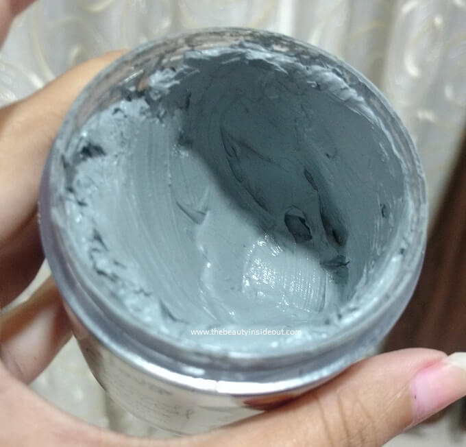 Jeva Activated Charcoal Face Pack Texture