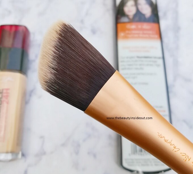Real Techniques Foundation Brush 