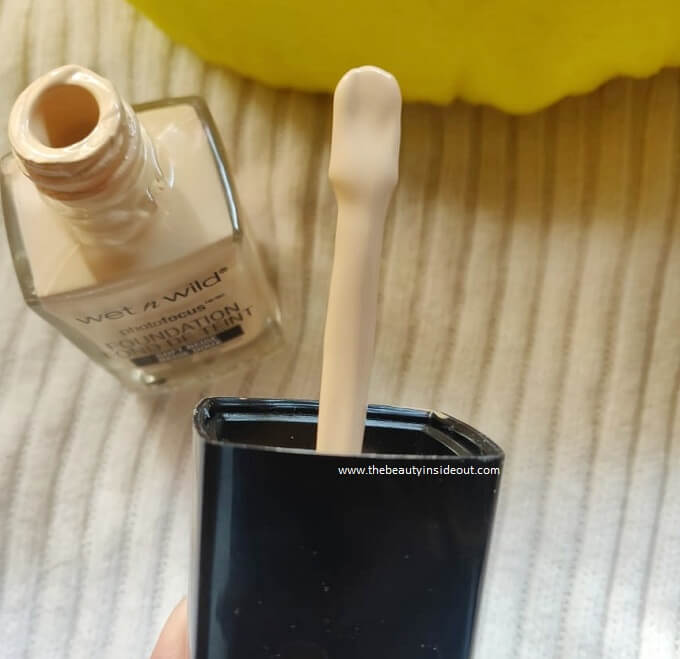 Wet n Wild Photo Focus Foundation Applicator