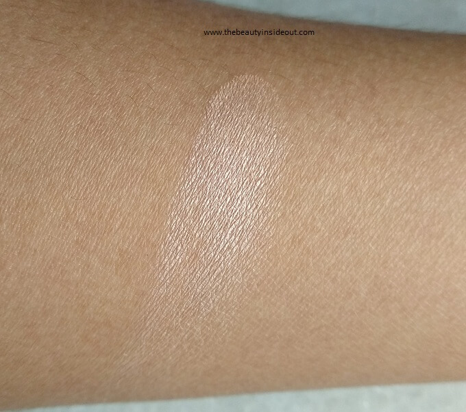 Essence Highlighter Review